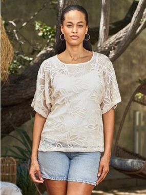 Women's Beige Lace Overlay Short Sleeve Tunic